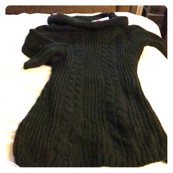 L'ATISTE Sweaters - L’Atiste by Amy Sweater L'ATISTE Sweaters - L’Atiste by Amy Sweater